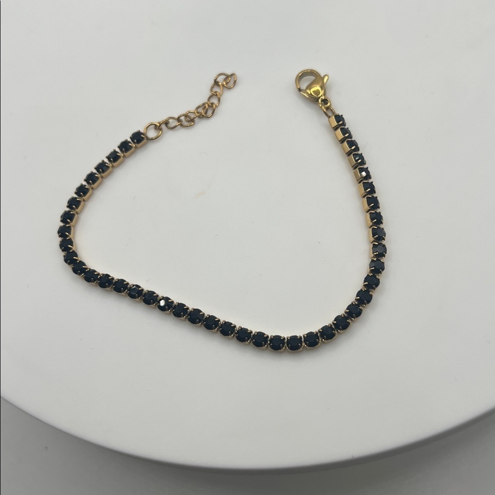1026. Elegant Gold and Onyx Crystal 3mm Tennis Bracelet